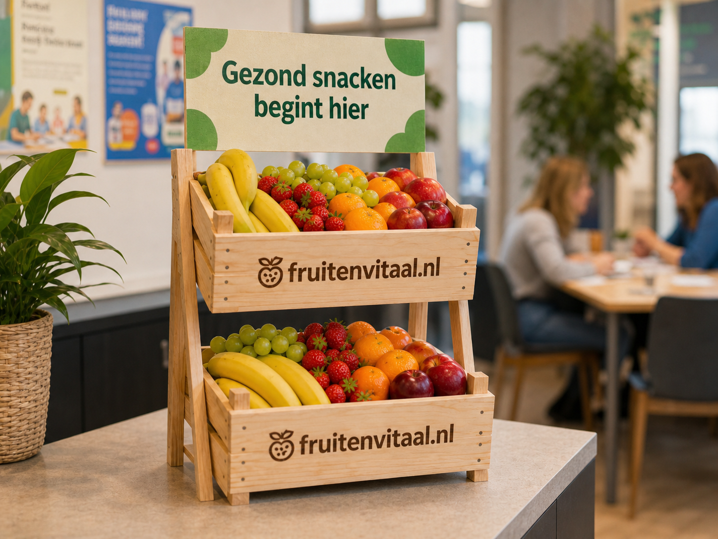 Twee-laags fruitdisplay op school of kantoor